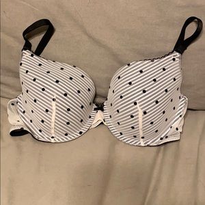 Victoria’s Secret lined Demi bra 36c